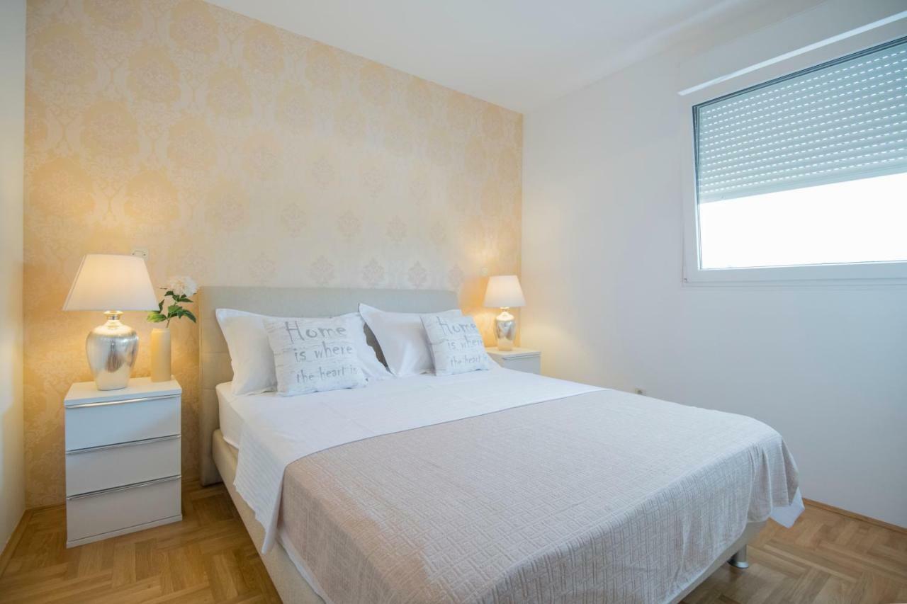 Comfortable Cozy Beach Apartment Сплит Екстериор снимка