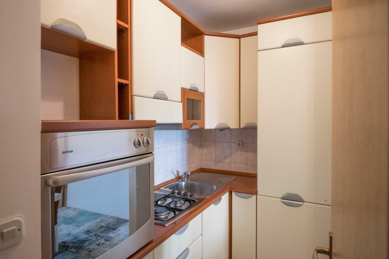 Comfortable Cozy Beach Apartment Сплит Екстериор снимка